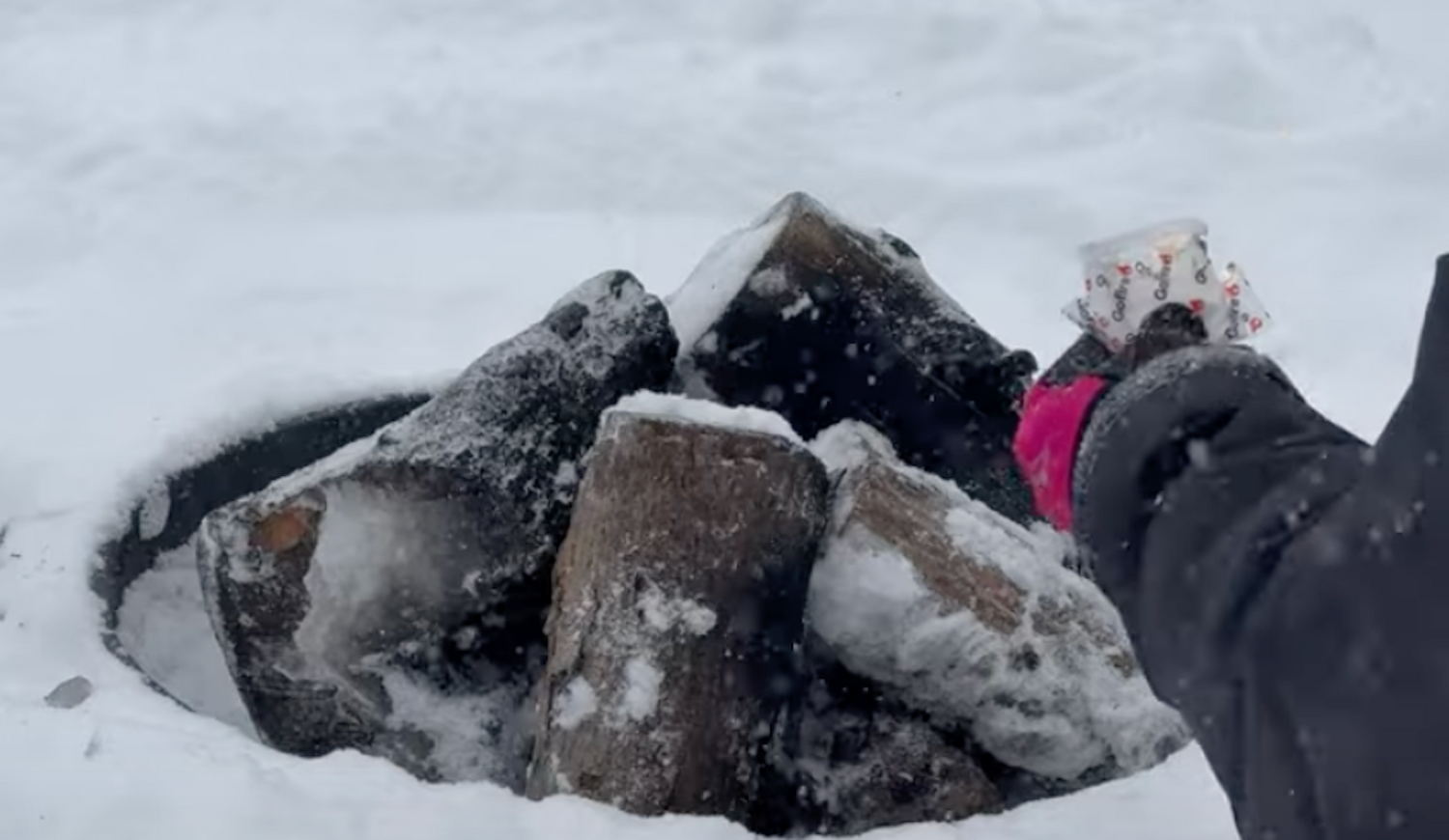 How to Light a Fire in the Snow